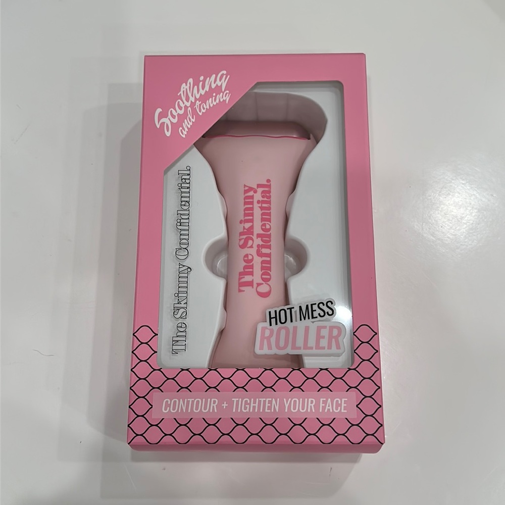 NEW + unopened Hot Mess Roller from The Skinny Confidential